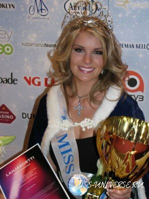 Pia Pakarinen  Miss Finland 2011
