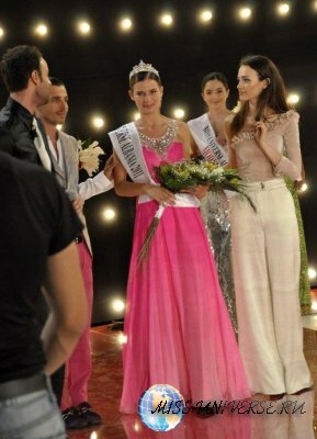 Xhesika Berberi  Miss Albania 2011